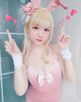 荒岛女儿国